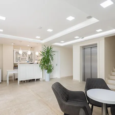 Jakov Ii Apartman Promajna
