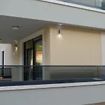 Jakov Ii Apartment Promajna