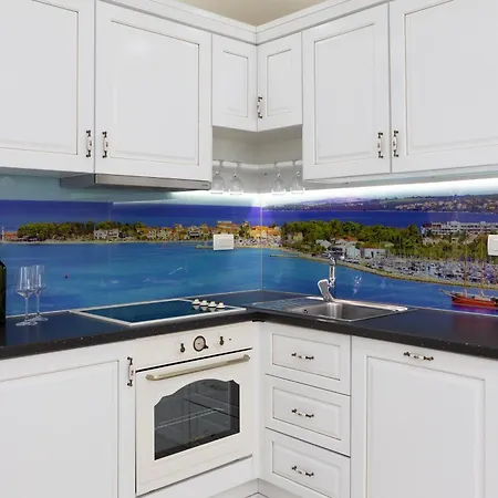Jakov Ii Apartament Promajna